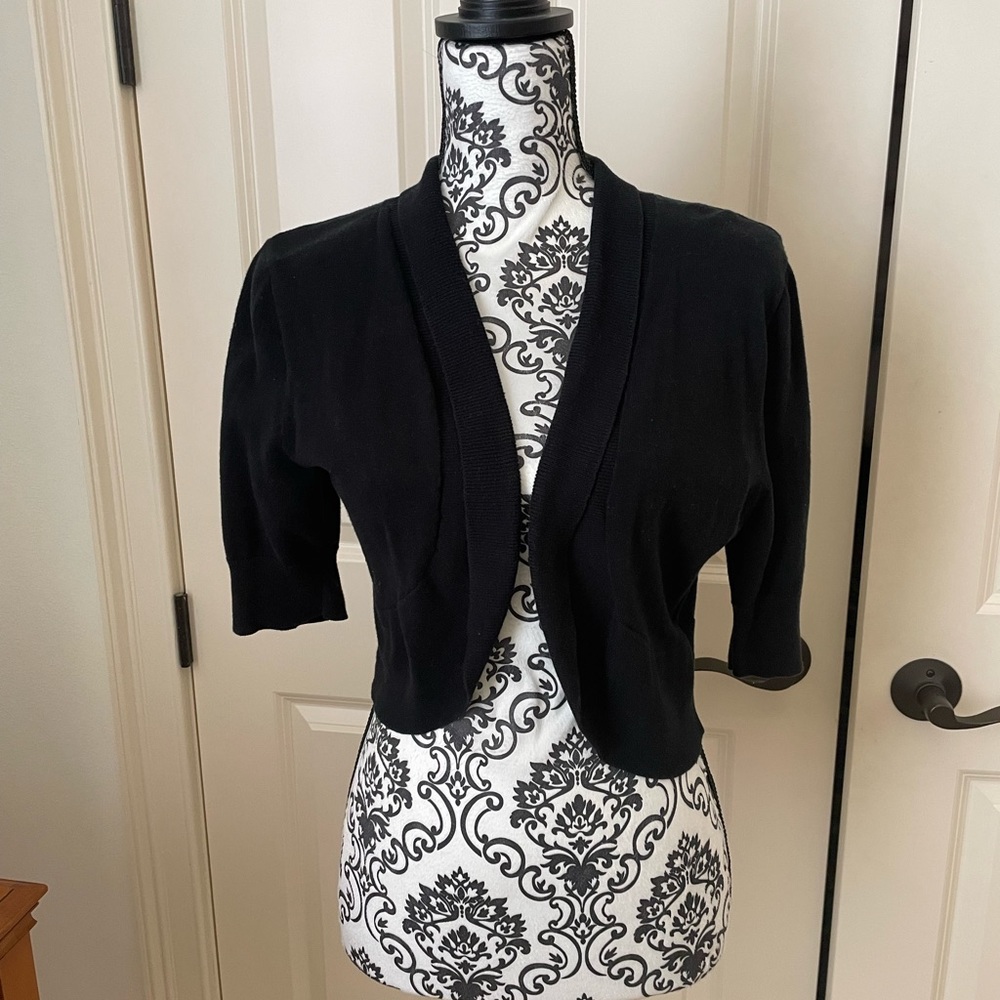 Mossimo cropped cardigan